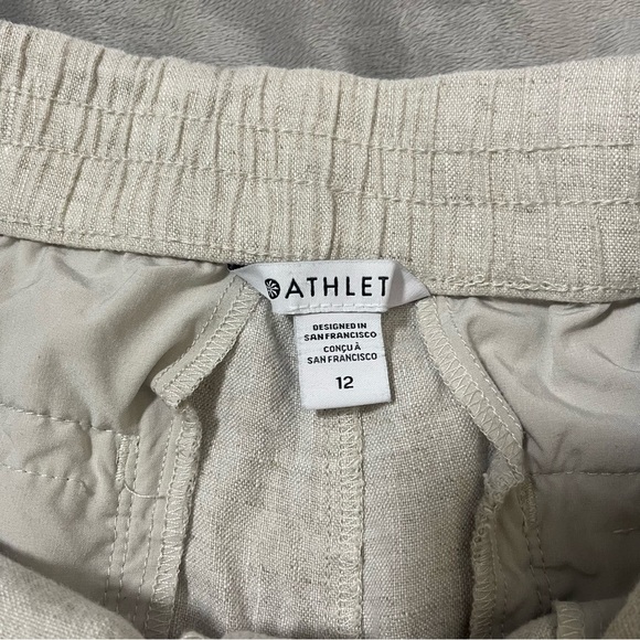 Athleta Gray Bermuda Shorts Relaxed Fit - Picture 3 of 8